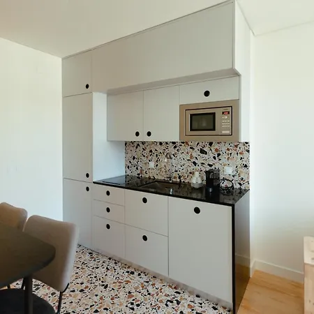 Trindade 19 - 2c Tinta Miuda Apartment